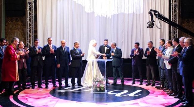 SAYGILI AİLESİNİN MUTLU GÜNÜ